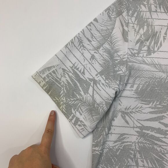 Travis Mathew Golf Shirt Men M Medium White Gray Performance Island Seaside Polo - Picture 3 of 12